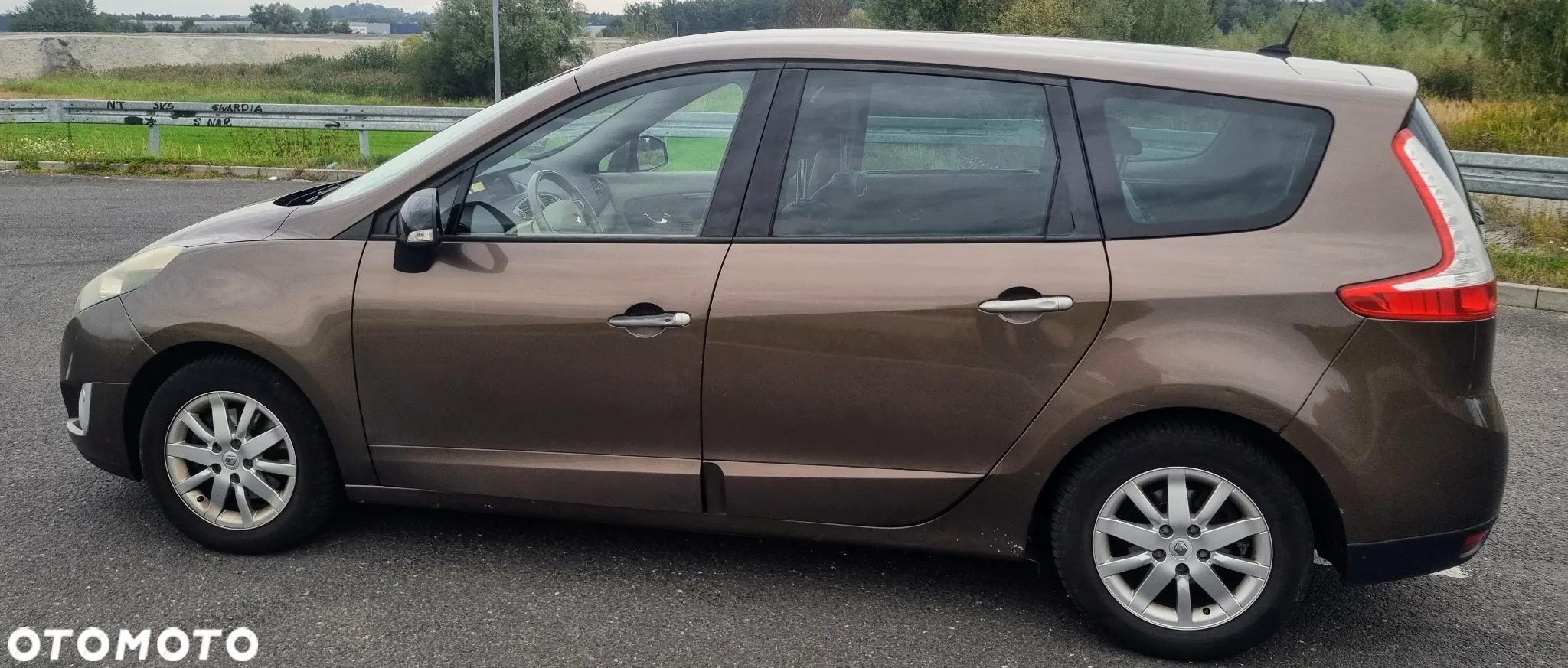 Renault Grand Scenic - 3
