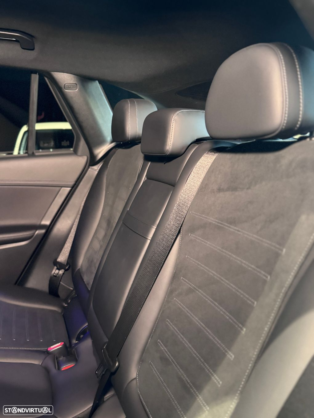 Mercedes-Benz GLC 300 de 4Matic - 44