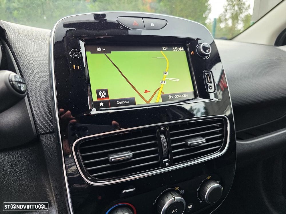 Renault Clio Sport Tourer 1.5 dCi Limited - 24