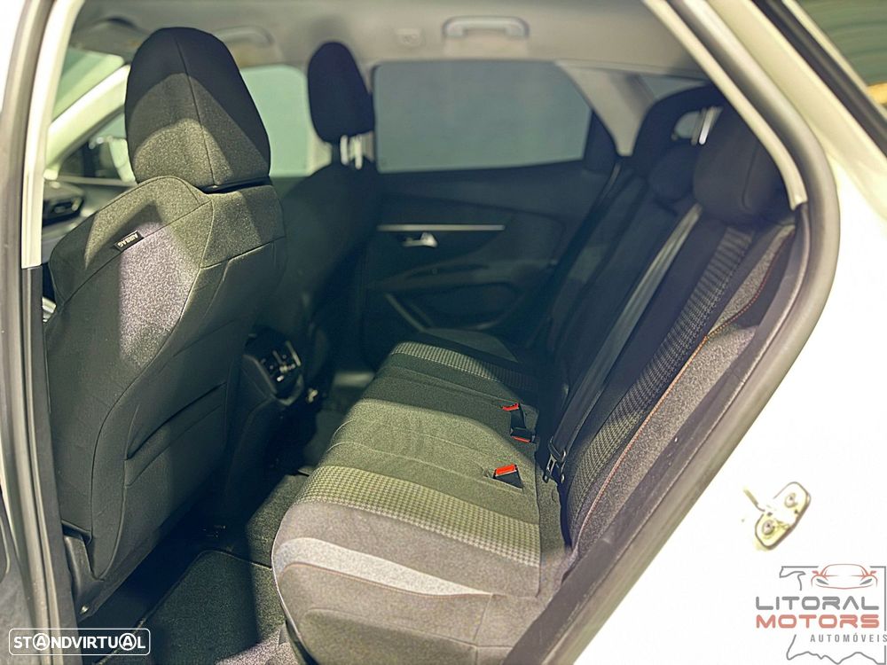 Peugeot 3008 1.5 BlueHDi Allure - 17