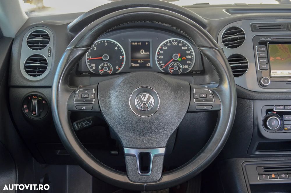 Volkswagen Tiguan 2.0 TDI DPF 4Motion BlueMotion Technology DSG Lounge Sport & Style - 21