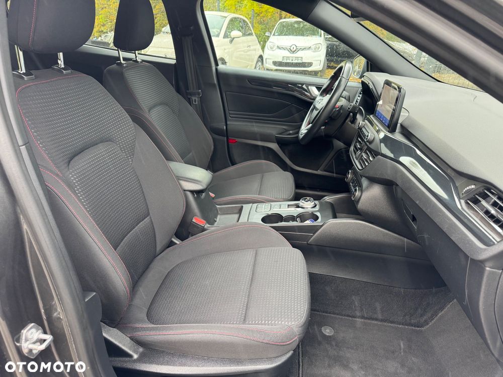 Ford Focus 1.5 EcoBlue Start-Stopp-System ST-LINE STYLE - 18