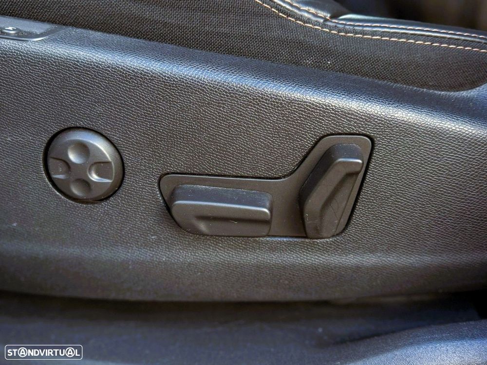 Peugeot 3008 2.0 BlueHDi GT EAT6 - 20