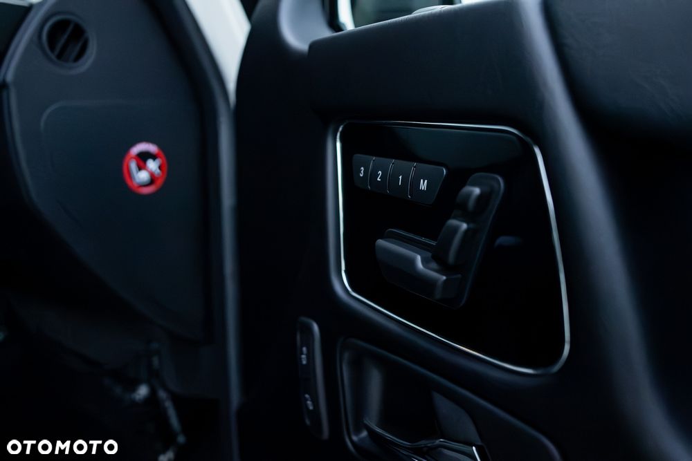 Mercedes-Benz Klasa G 63 AMG AMG SPEEDSHIFT 7G-TRONIC - 22