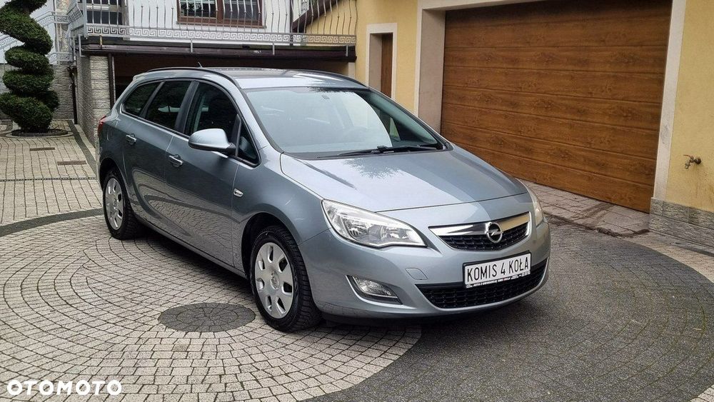 Opel Astra - 1