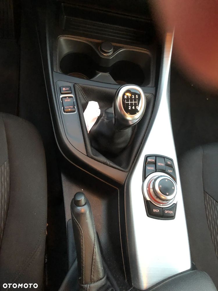 BMW Seria 1 116d - 11