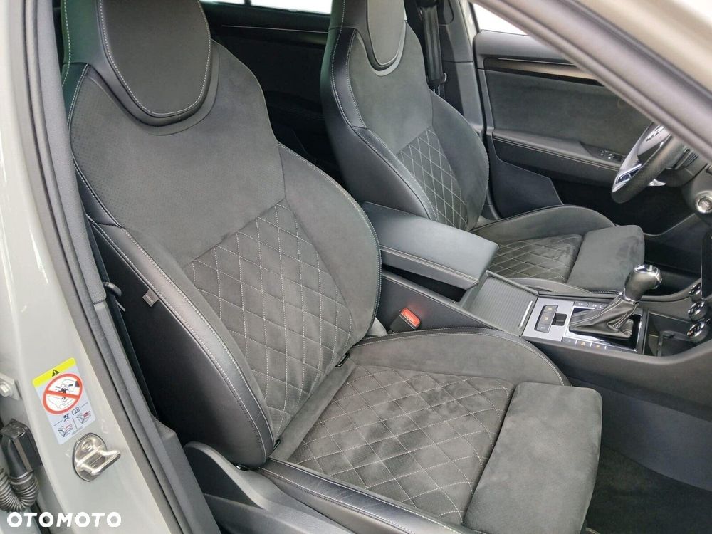 Skoda Superb 2.0 TDI SCR 4x4 Sportline DSG - 19