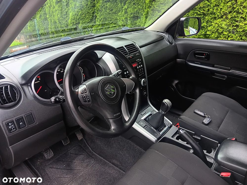 Suzuki Grand Vitara 1.6 Comfort - 13