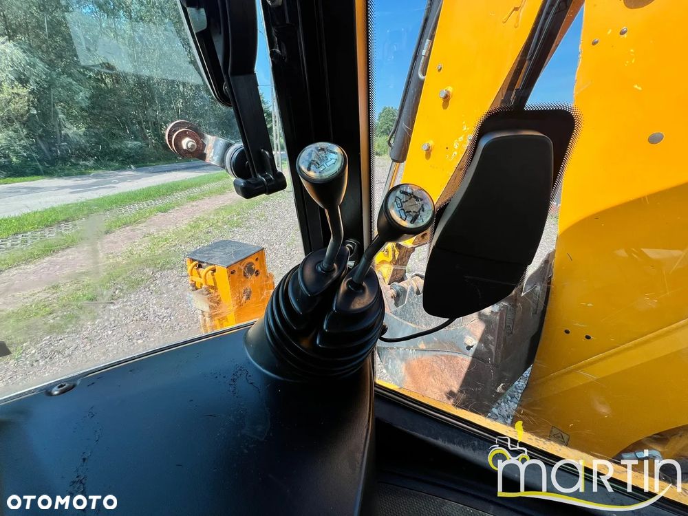 JCB 4CX ECo - 17