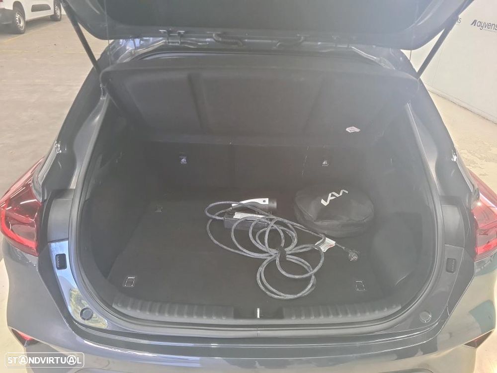 Kia XCeed 1.6 GDi PHEV Drive - 11