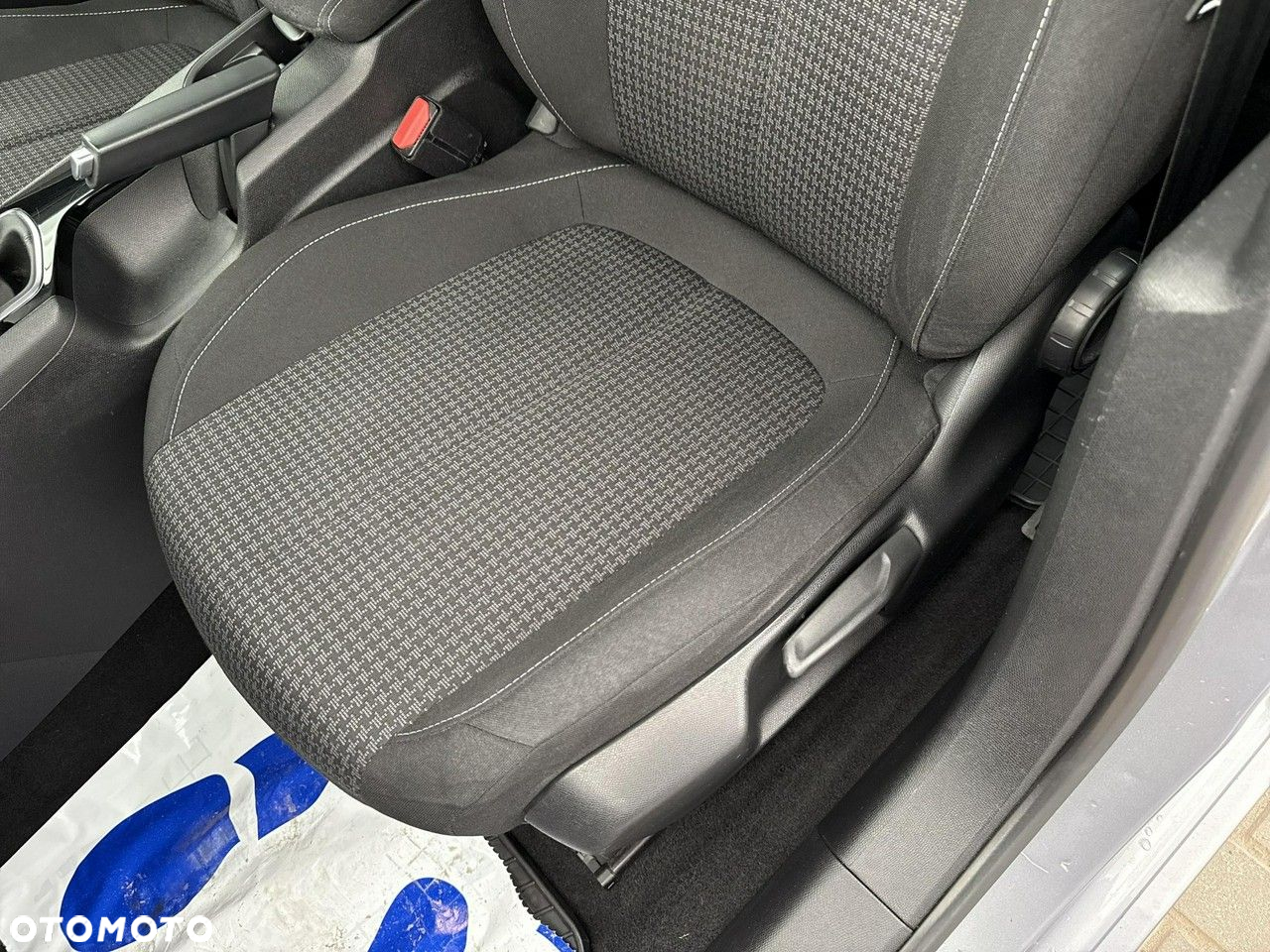 Peugeot 308 - 16
