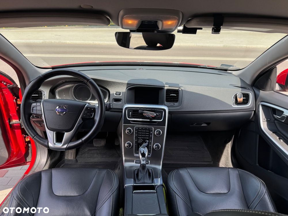 Volvo V60 D4 Drive-E Summum - 14