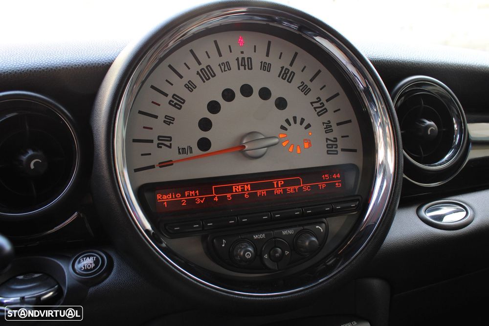 MINI 3 Portas Cooper SD - 19