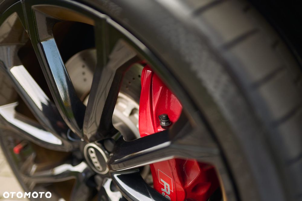 Audi Q3 RS S tronic - 18