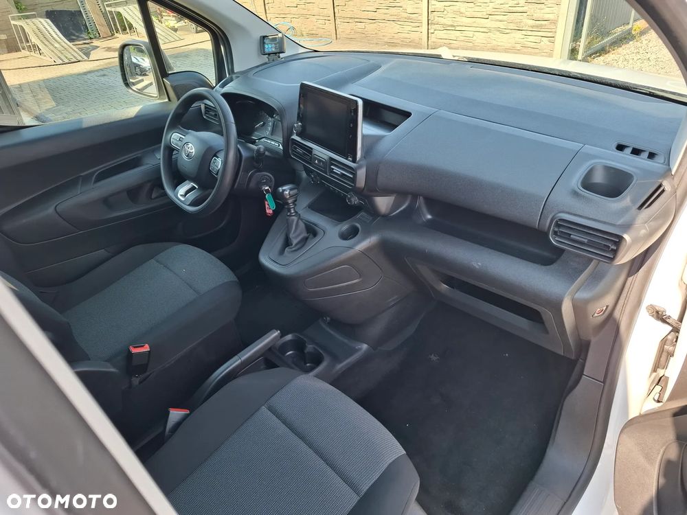 Toyota Proace city - 17