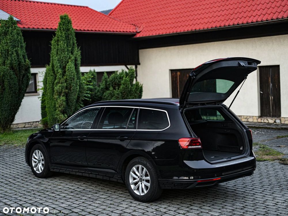 Volkswagen Passat 2.0 TDI SCR DSG Comfortline - 9