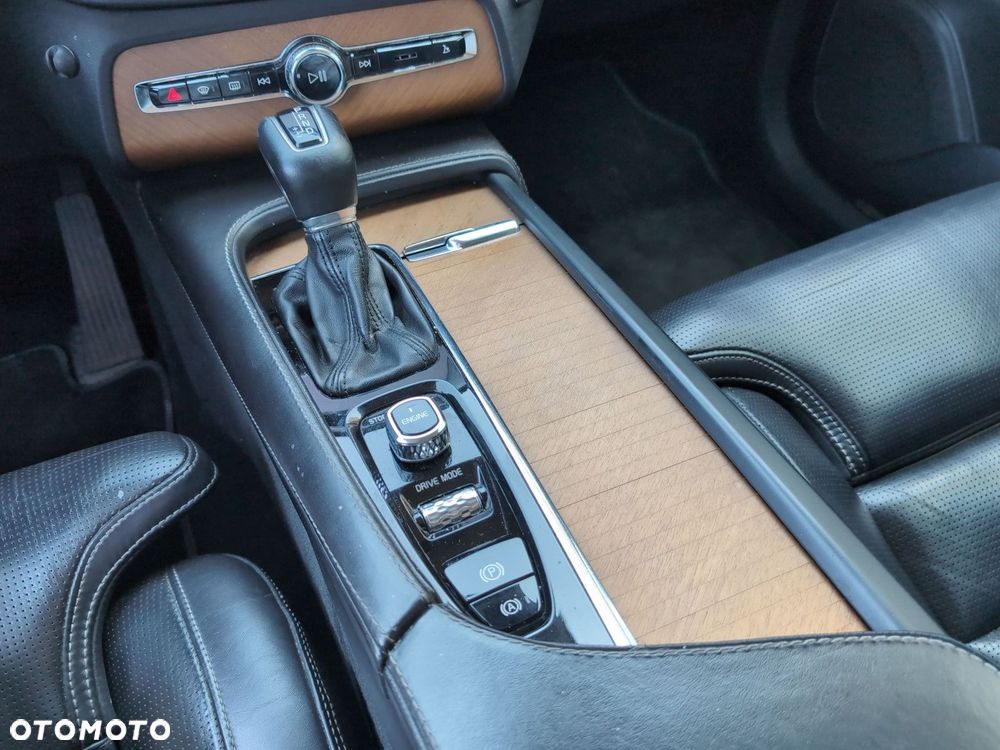 Volvo XC 90 D5 AWD Inscription - 21