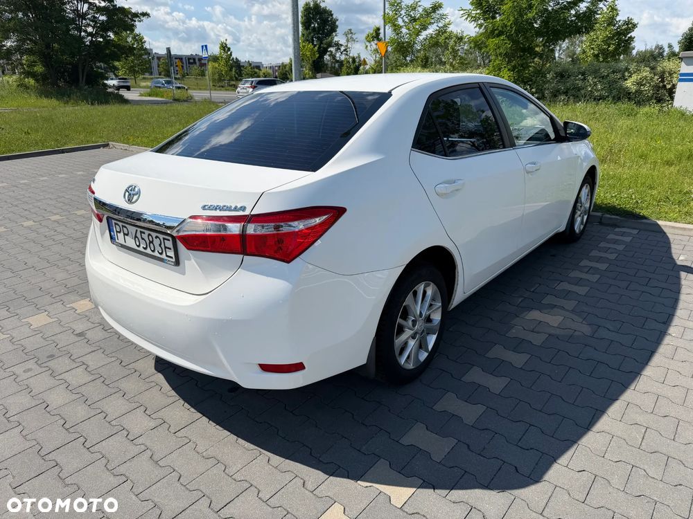 Toyota Corolla 1.6 Premium - 7