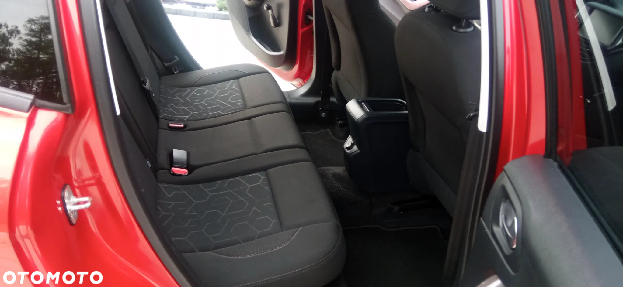 Peugeot 2008 1.2 Pure Tech Style S&S - 18