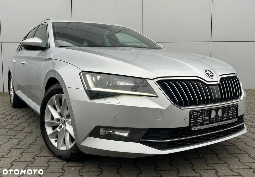 Skoda Superb 2.0 TDI 4x4 L&K DSG - 3