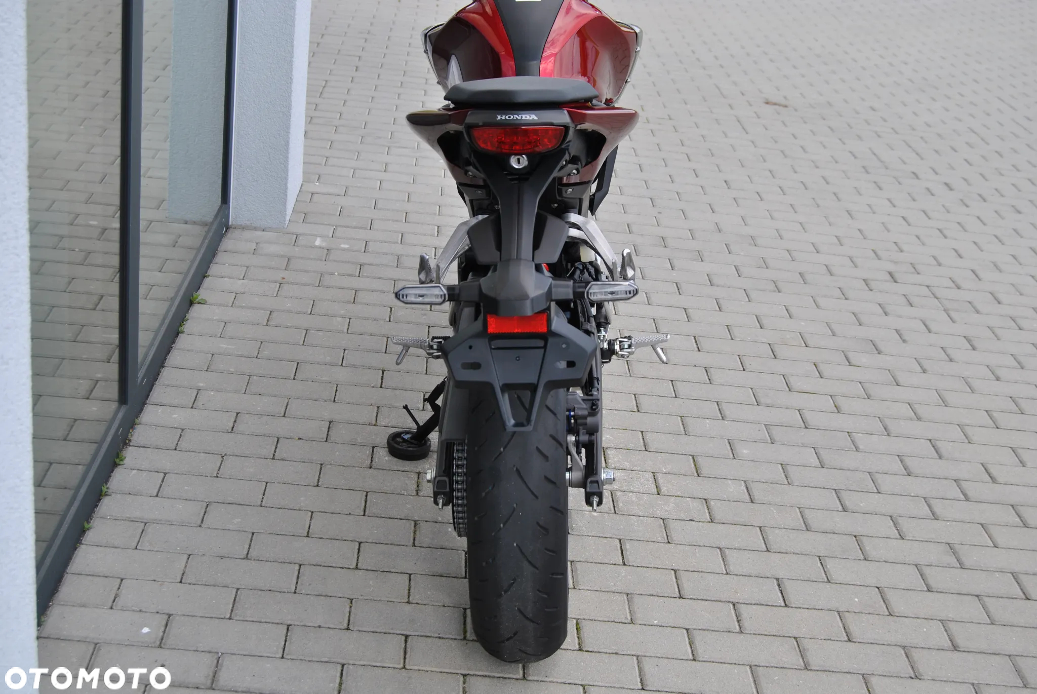Honda CB - 8