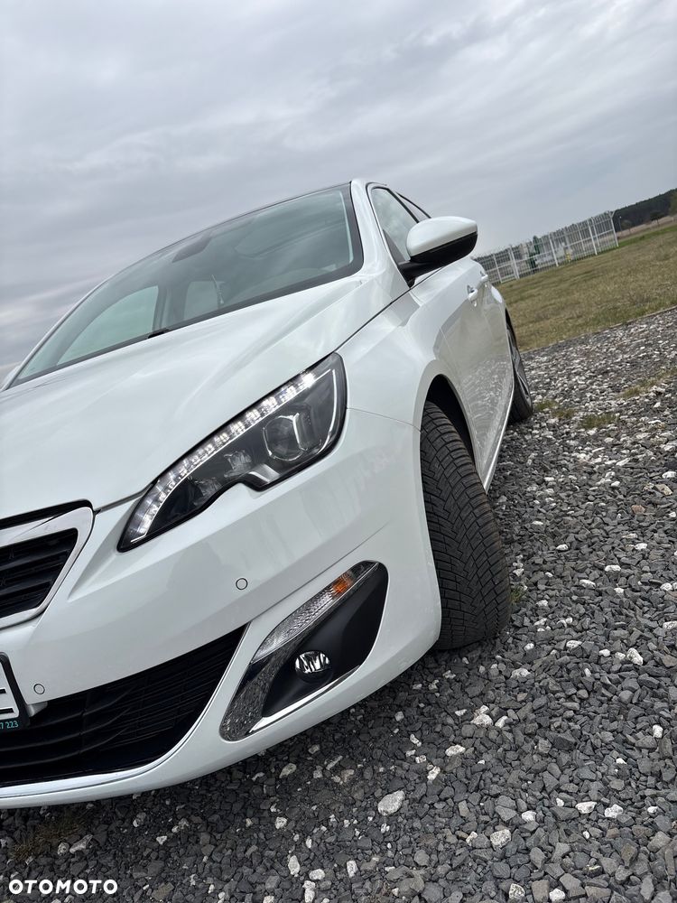 Peugeot 308 BlueHDi FAP 150 EAT6 Stop & Start Allure - 29
