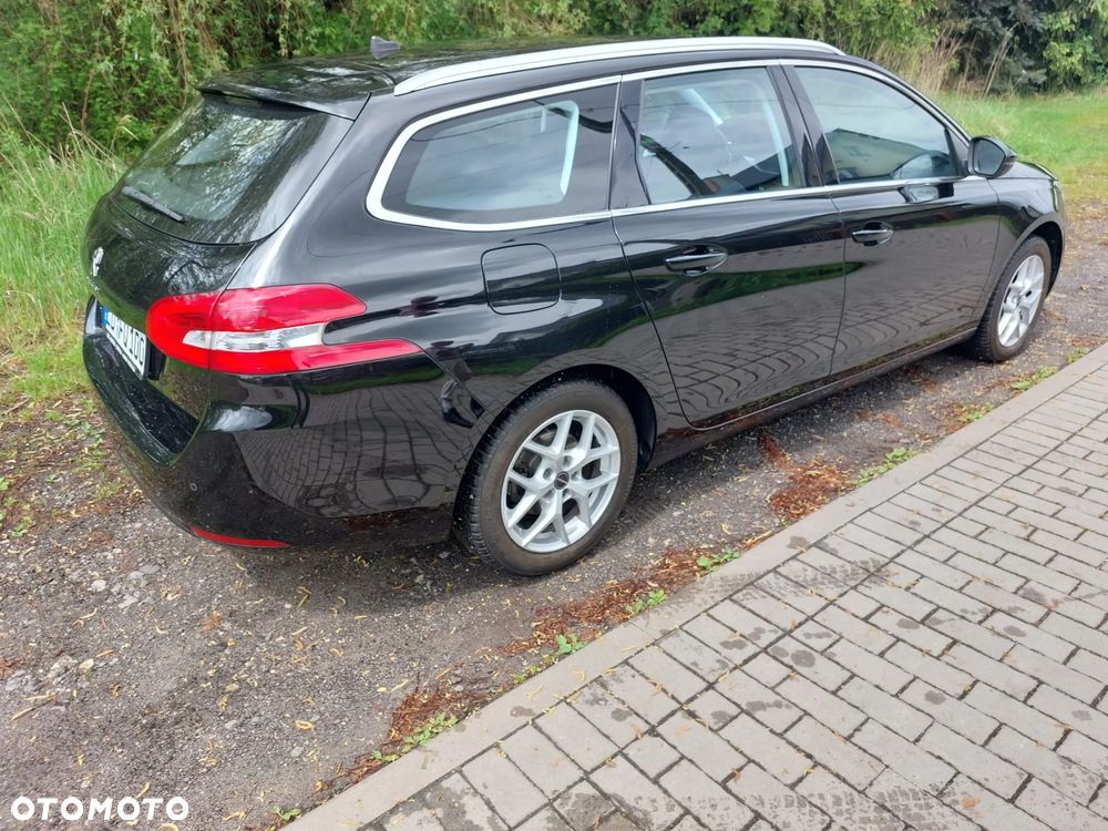 Peugeot 308 BlueHDi 130 EAT8 Black Edition - 8