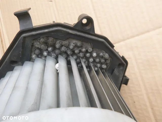 DMUCHAWA NAWIEWU REZYSTOR CITROEN C4 PICASSO - 10