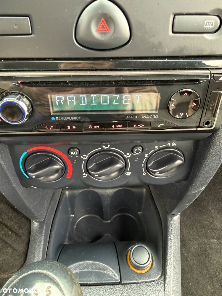Renault Clio 1.2 Campus Authentique - 19