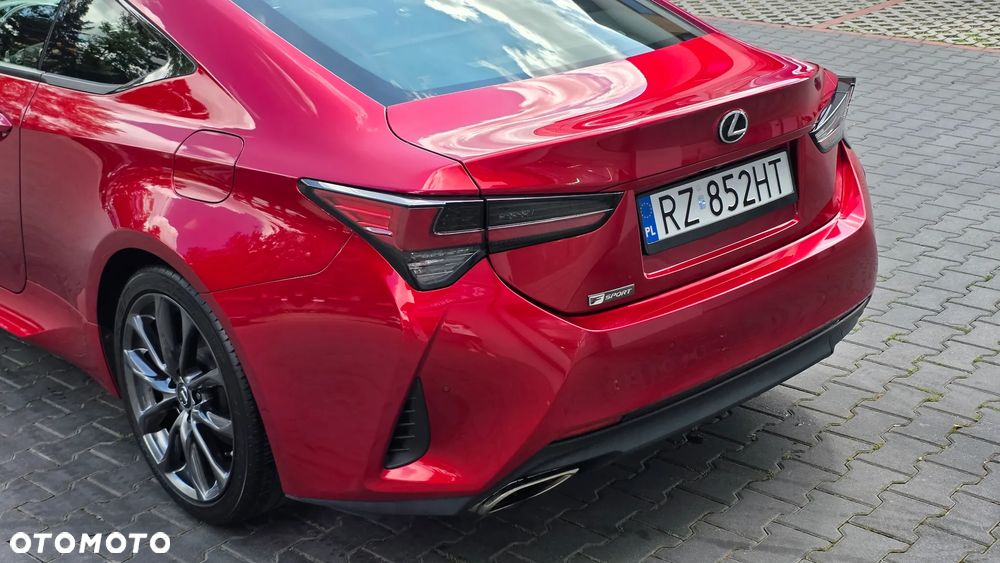 Lexus RC 200t / 300 F Sport - 9