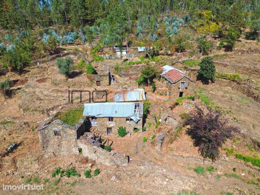 Quinta Isolada com Margem de Rio e Potencial de Eco-Retiro - Arouca - Grande imagem: 2/50
