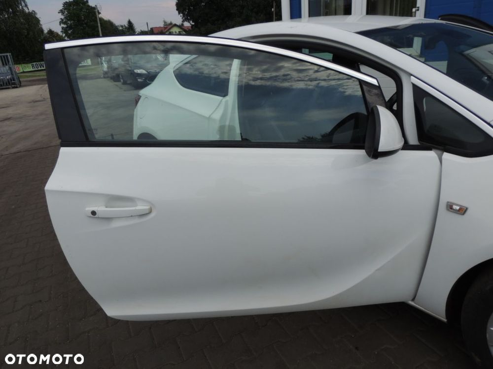 Drzwi prawy przód OPEL Astra J GTC '14 1.4 T