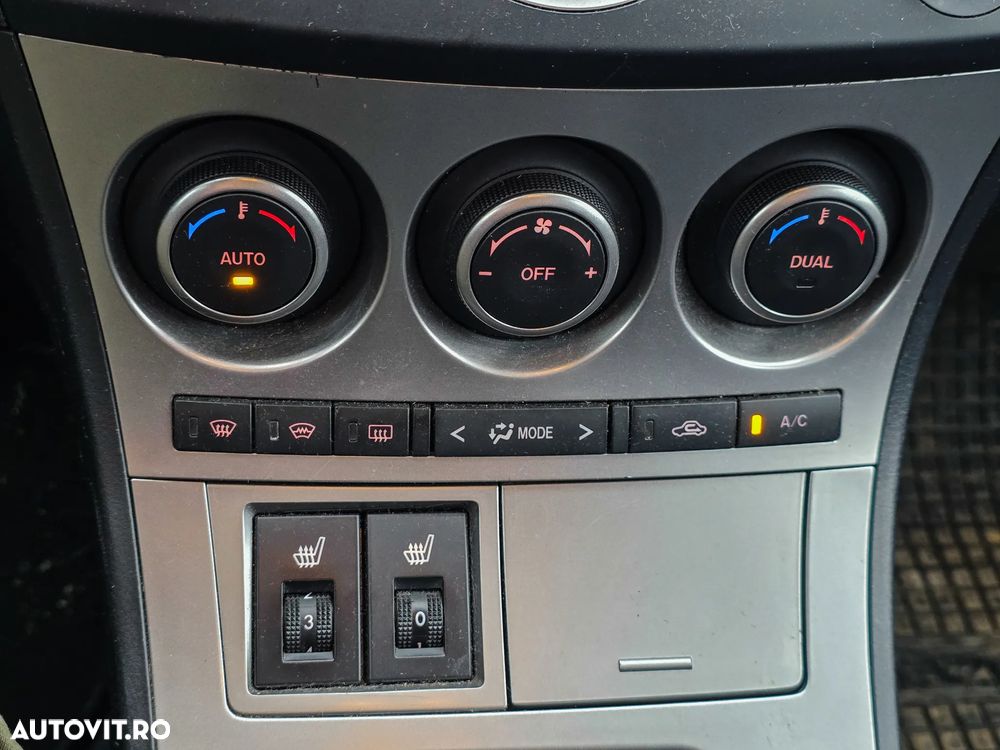 Mazda 3 2.0 MZR DISI Sports-Line - 12