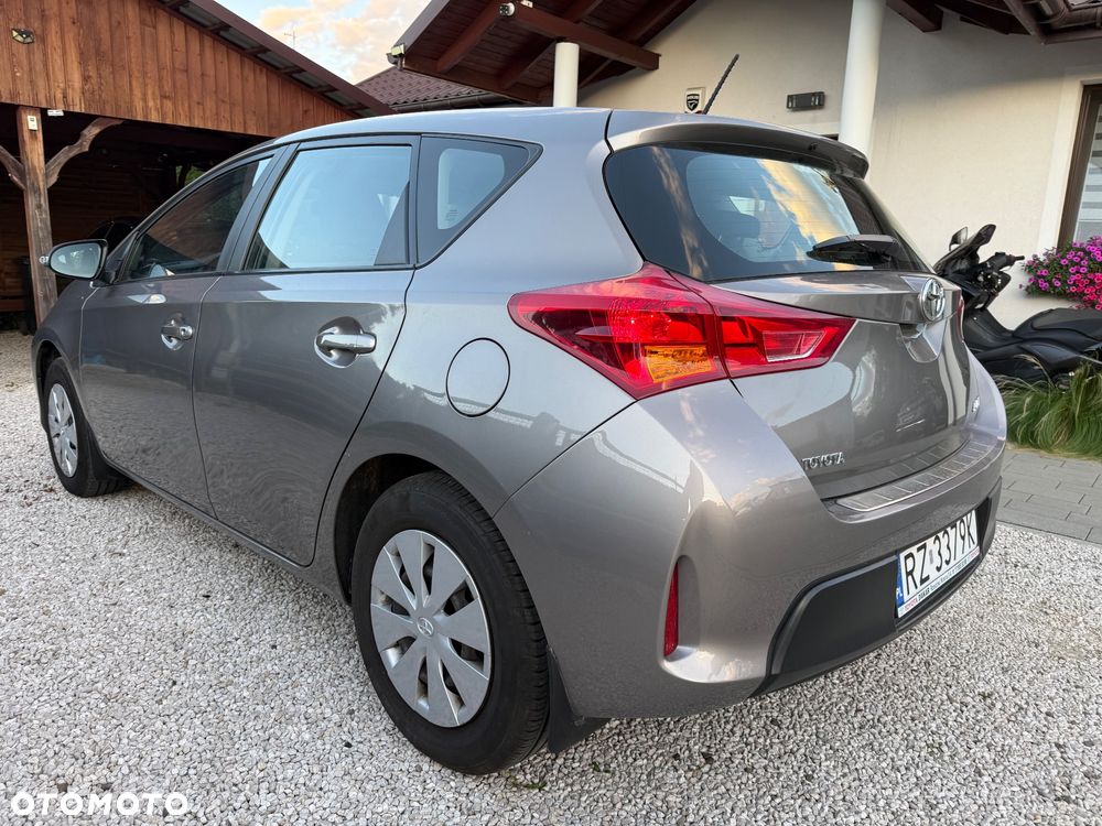 Toyota Auris - 6