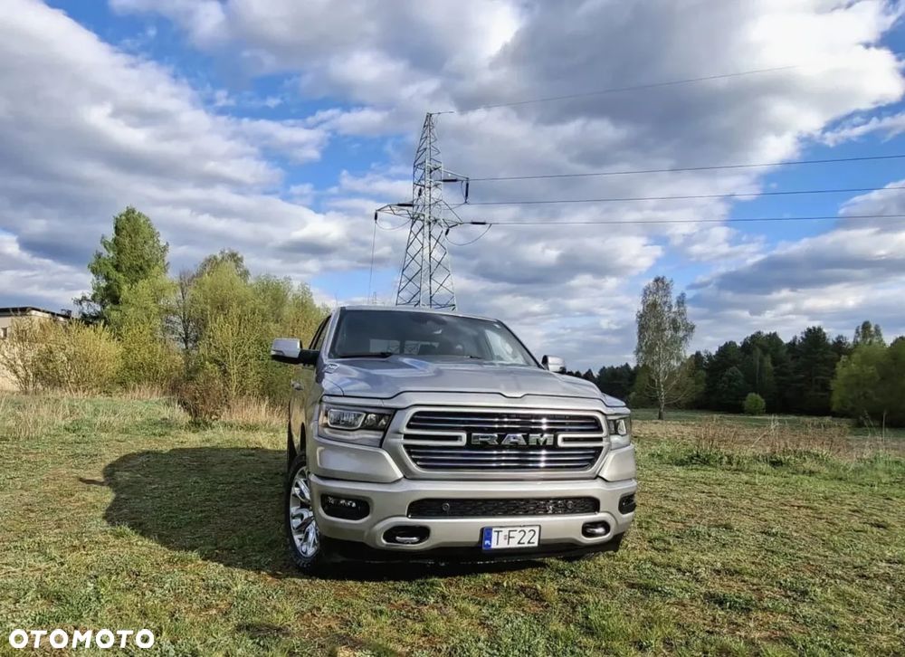 RAM 1500 Crew Cab Shortbed Laramie - 12