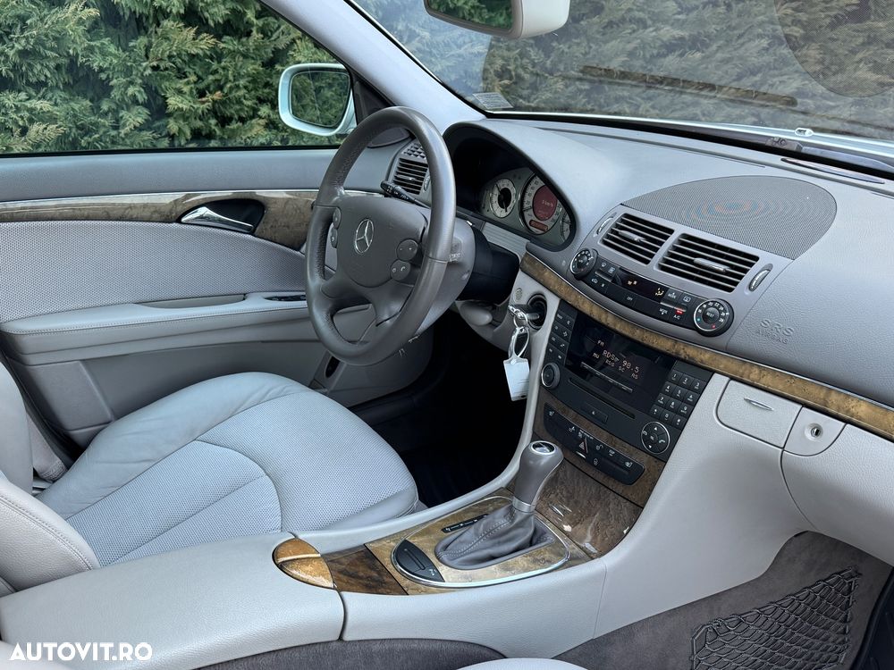 Mercedes-Benz E - 10