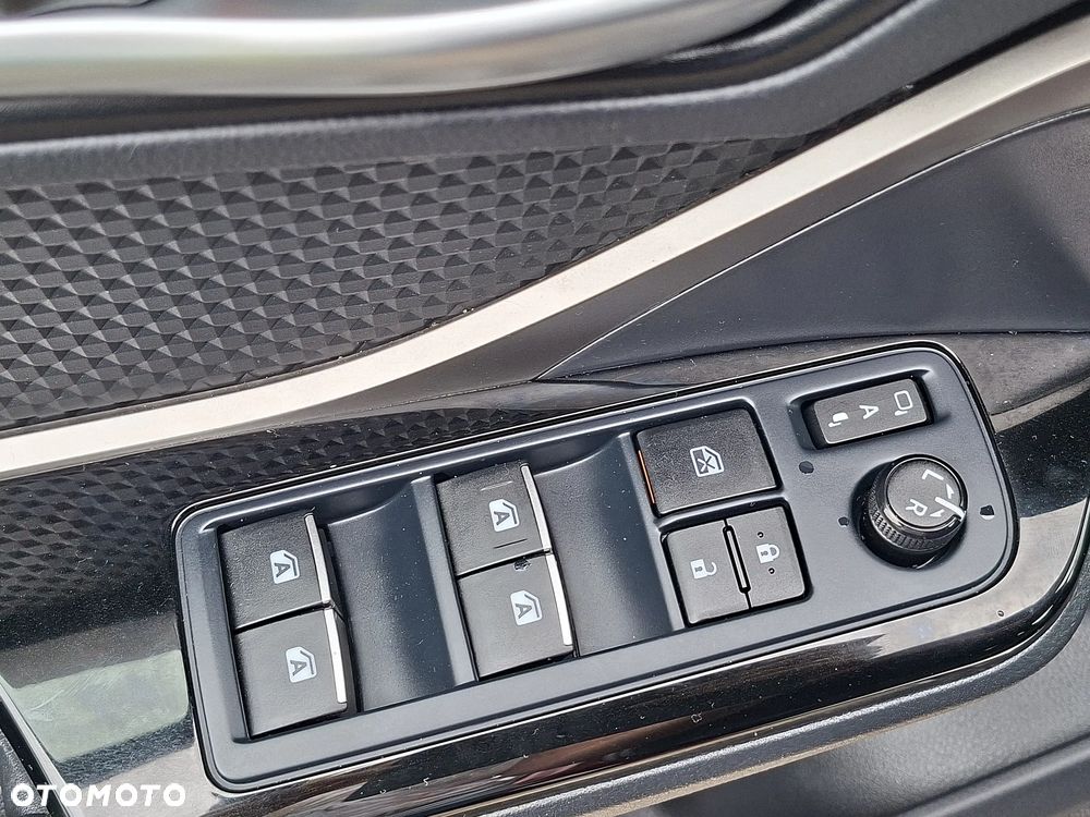 Toyota C-HR - 22