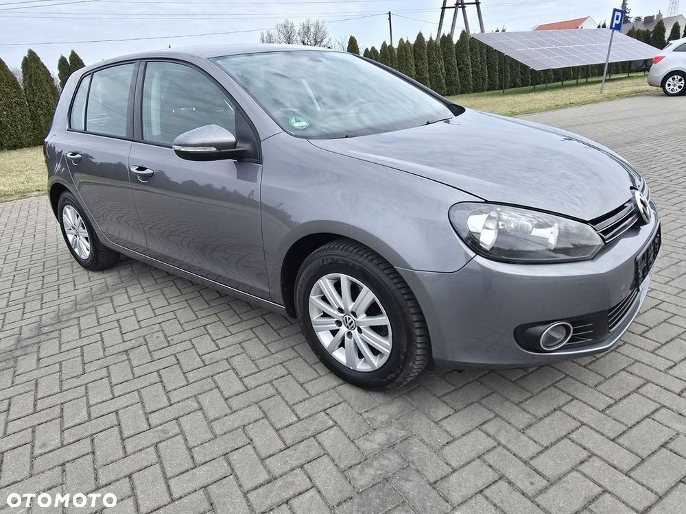Volkswagen Golf - 2
