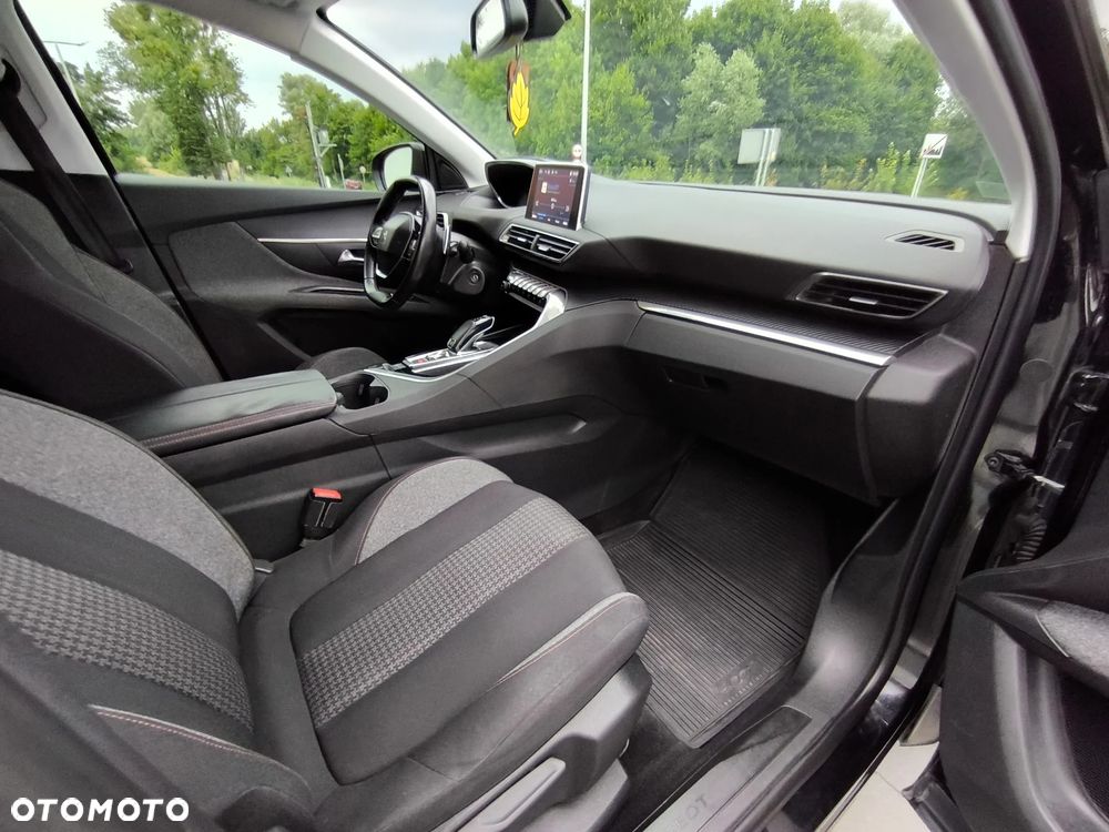 Peugeot 5008 1.2 PureTech Allure S&S EAT6 - 16