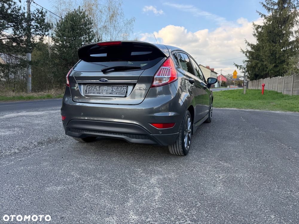 Ford Fiesta 1.0 EcoBoost S&S ST-LINE - 17