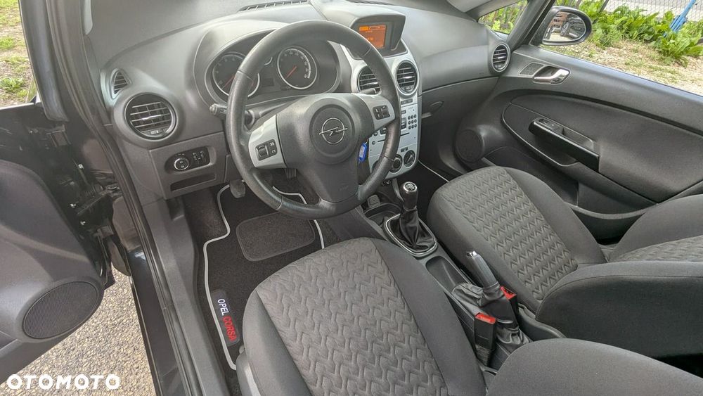 Opel Corsa 1.2 16V Enjoy - 12