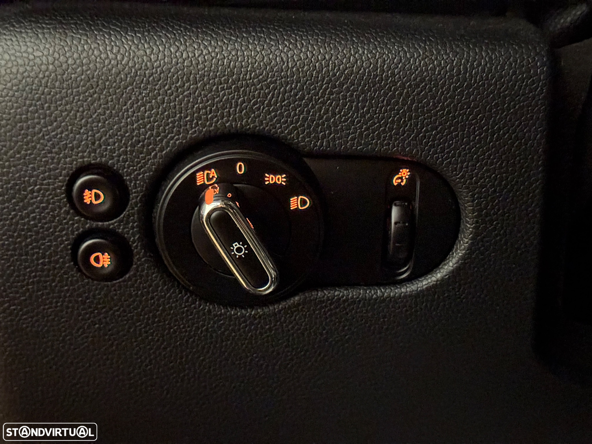 MINI 3 Portas Cooper SD Auto Desportiva - 8