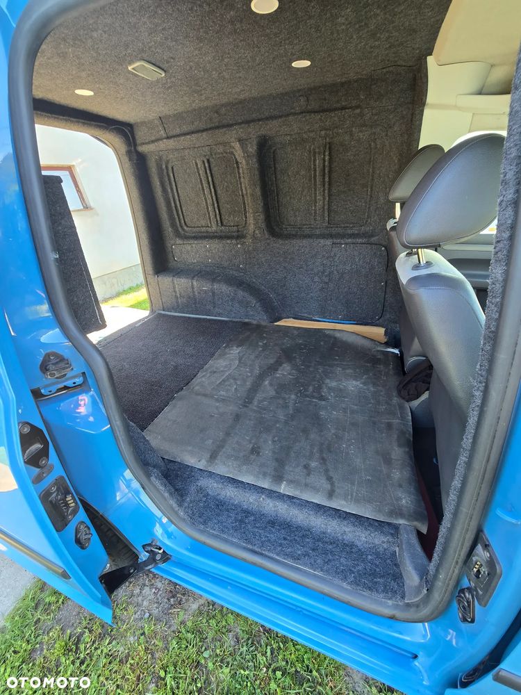 Volkswagen Caddy - 9