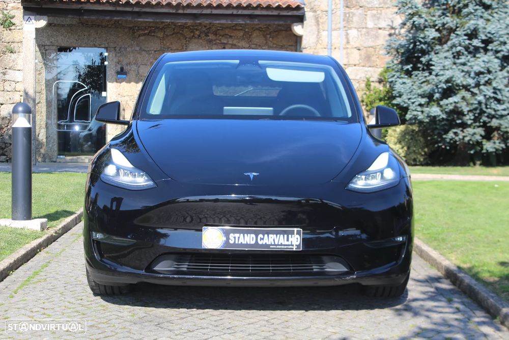 Tesla Model Y Performance Dual Motor AWD - 2