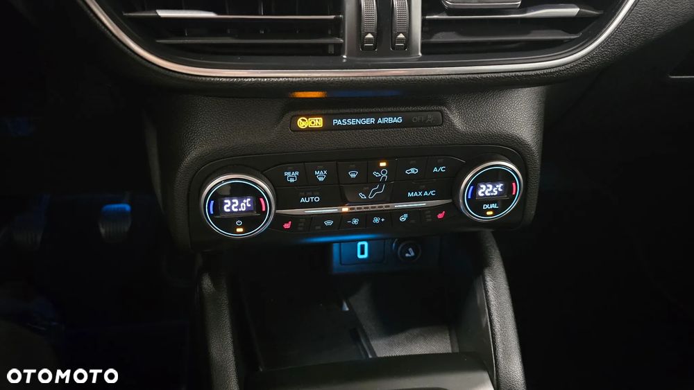 Ford Focus 1.0 EcoBoost mHEV ST-Line X - 20