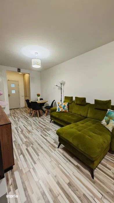 Apartament cu 3 camere, 60 mp, balcon, zona Parcului Poligon — fotografia 1