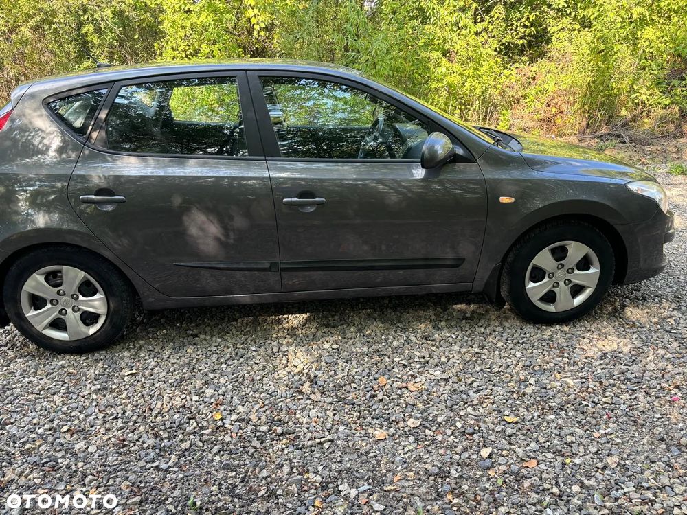 Hyundai i30 1.4 Comfort - 9