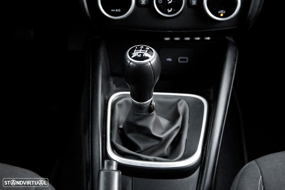 Fiat Tipo Station Wagon Cross 1.0 GSE T3 Cross - 21