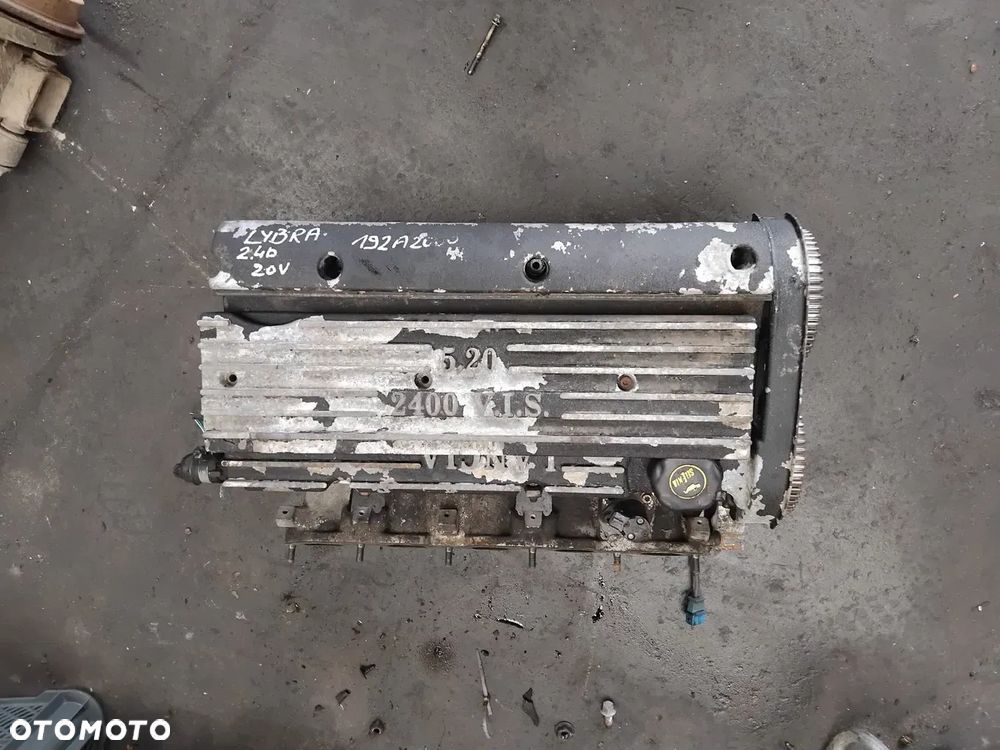 Fiat Lncia Alfa Romeo głowica 2,4 benzyna 7765052 - 1