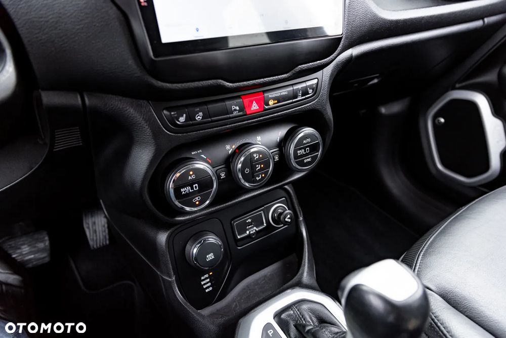 Jeep Renegade 1.4 MultiAir Active Drive Automatik Limited - 37
